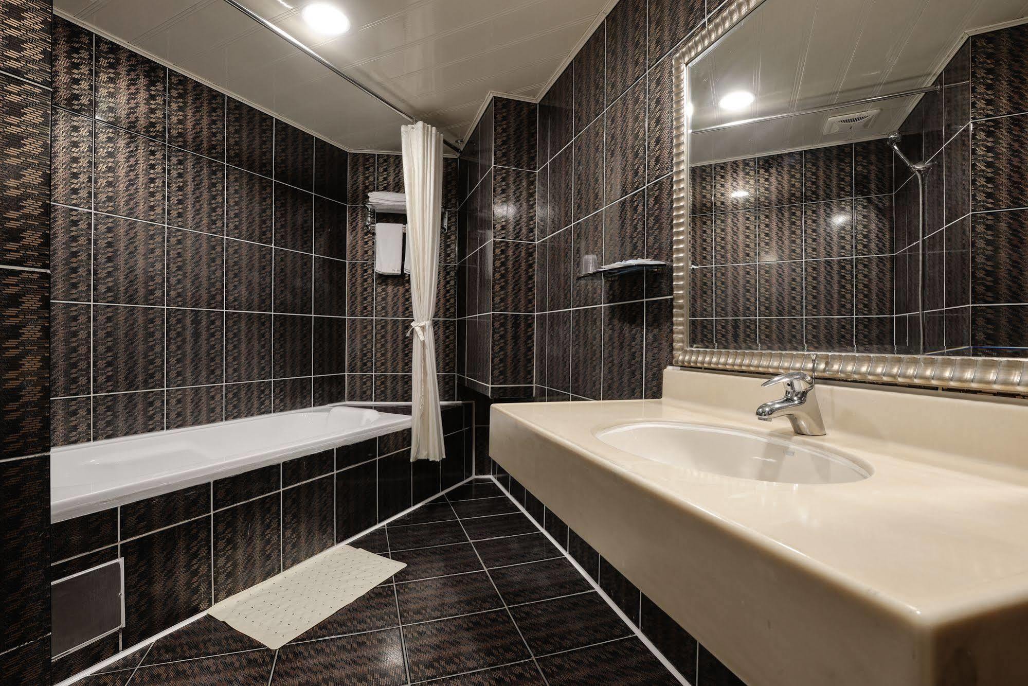 Kaja Hotel Kaohsiung Dış mekan fotoğraf